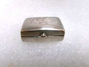 Kleine rechteckige Silberdose - Bild 1 von 6