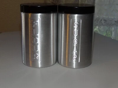 Lote de 2 cocteleras pequeñas de harina y azúcar de aluminio hilado MCM de colección EXCELENTE Foto 1 de 4