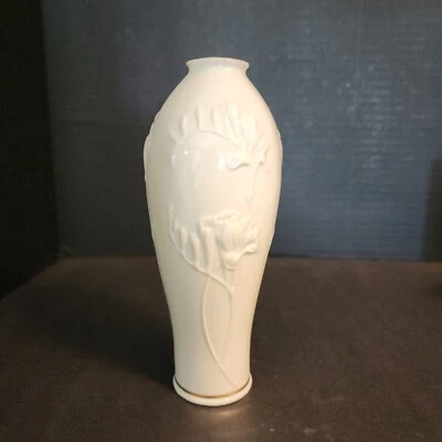 Lenox Masterpiece Bud 6.5" Vase 24k Gold Trim Porcelain Embossed Freesia USA - Image 1 of 4