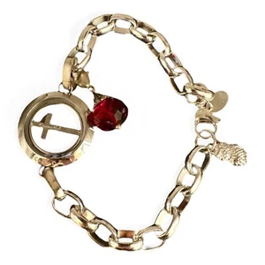 Origami Owl Silver Plated Bracelet With Living Locket And Red Charm - Picture 1 of 4