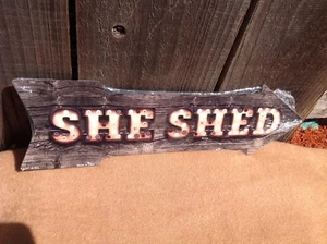 She Shed This Way To Arrow Sign Directional Novelty Metal 17" x 5" - Bild 1 von 1