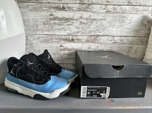 Kids Nike Air Jordan Max Aura 2 Black University Blue CN8094-041 Size 4.5Y - Picture 1 of 7