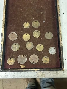 MACHINIST TOOL DREHBANK FRÄSE Lot of Antique Brass Machinist Number Tags Steampunk - Bild 1 von 3