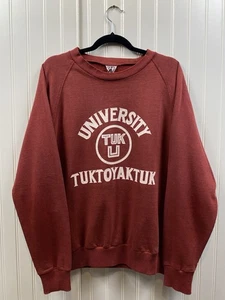 Sudadera True Vintage Años 70 Tuktoyaktuk Universidad Cuello Redondo Hombre’s Mediana Roja - Imagen 1 de 6