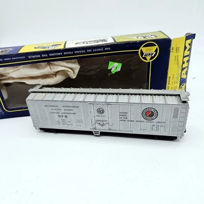 Athearn HO Scale Northern Pacific NPM #546 Box Car - Image 1 of 4