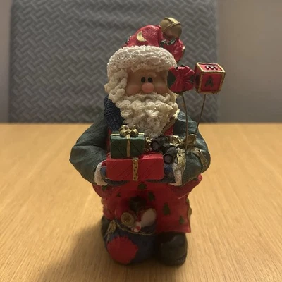 Resin Santa Figurine Christmas Decoration With Gifts On Wire 7x10x17cm Vintage - Image 1 of 4