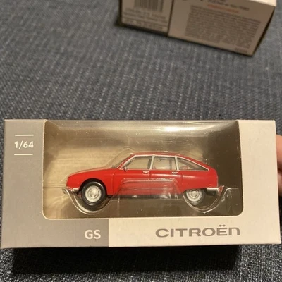 Auto pressofusa CITROËN GS 1/64, rosso - Immagine 1 di 4