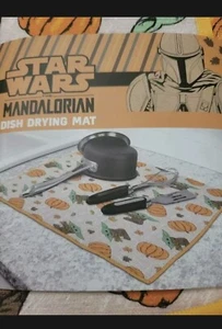 Star Wars The Mandalorian Thanksgiving/Kürbisse Geschirr Trockenmatte NEU - Bild 1 von 3