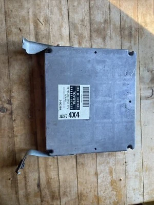 02 2002 Toyota Sequoia 4 x 4 OEM электронный модуль управления двигателем 89661-0C421 - Изображение 1 из 4