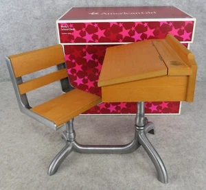 American Girl Molly's School Schreibtisch & Box - Bild 1 von 21