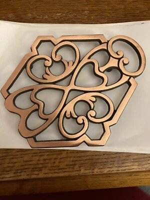 Pampered Chef Round-Up From The Heart 2011 Cast Metal Trivet #2946 Copper Top - Image 1 of 4