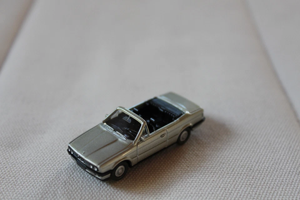 Wiking 1/87 - BMW 325i Cabriolet - Photo 1/1