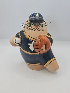 Vintage Artesania Rinconada Baseball Player Cat #813 Uruguay 1994 Olga - Bild 1 von 13