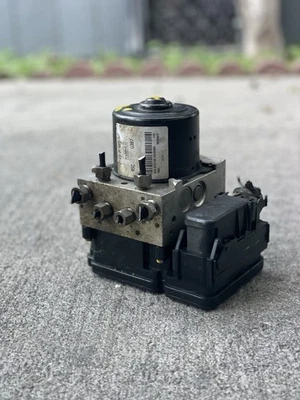 Conjunto de bomba de freno ABS antibloqueo Ford Edge Lincoln MKX 2011-2014 CT43-2C405-AB Foto 1 de 4