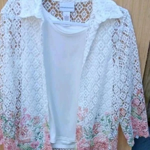 Alfred Dunner SZ S Soft Spoken Layered Blouse White Tank/Crochet Cover Pink - Picture 1 of 6