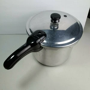 Presto 6 quart Aluminium Pressure Cooker 409A  Nice Shape Pre-owned View Pics - Picture 1 of 7