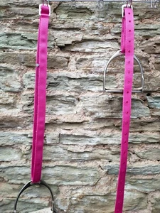 KONVOLUT LÖCHER Netz STEIGBÜGEL "Leder" 48" x 1" Gurtband GURTE Kinder & Erwachsene - Bild 1 von 27