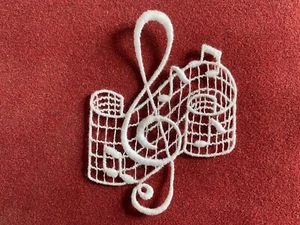 Treble Clef lace motif, appliqué, patch/junk journal/collage/craft/card making - Picture 1 of 1
