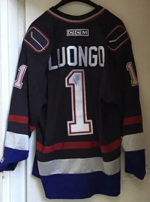 Vintage Vancouver Canucks Roberto Luongo Signed Jersey CCM Men’s Large RARE NWT - Image 1 of 4