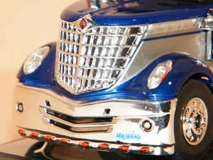 INTERNATIONAL Lonestar 2010 Bleu IXO Scale 1:43 Réf TR118 - Imagen 1 de 5