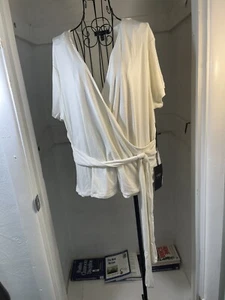 YMI Collections women’s short sleeved wrap blouse size 3X  24W-26W NWT - Picture 1 of 9