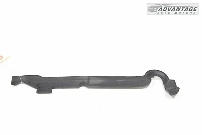 2012-2018 AUDI A7 QUATTRO 4G8 FRONT RIGHT SIDE FENDER SEAL INSULATOR OEM - Image 1 of 4