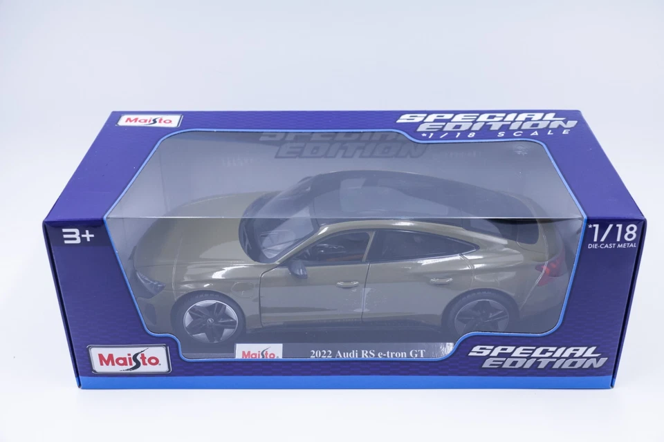 Spevial Edition 1/18 Maisto 2022 Audi RS E-Tron GT Olive Green