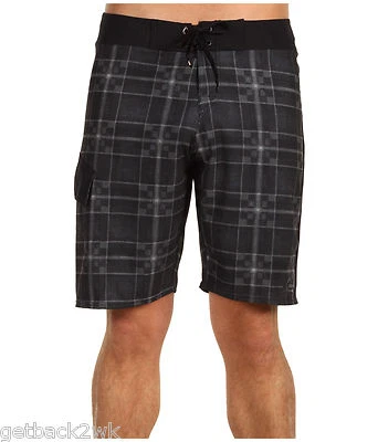 NOVO* SHORTS DE BANHO MASCULINO QUIKSILVER 32 Cypher Hyperbole 20" PRETO  - Imagem 1 de 4