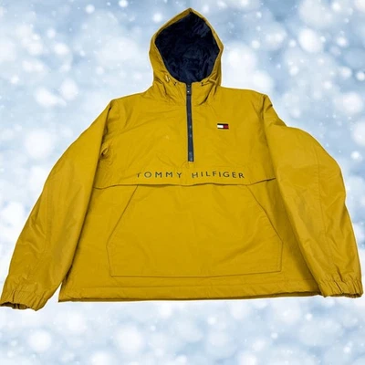Jaqueta pulôver masculina Tommy Hilfiger M meio zíper ouro amarelo com capuz desempenho - Imagem 1 de 4