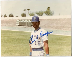 Cecil Cooper Milwaukee Brewers (1977-1987) - Autographed 8 x 10 Photo - Picture 1 of 2