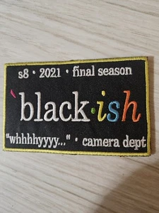Parche del departamento de cámara Blackish Tv Show Cast Crew S8 2021 temporada final Blackish - Imagen 1 de 2