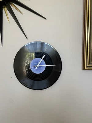 Vinyl Record Wall Clock Retro 12inch Vinyl Record Wall Clock Vinyl Clock Working - Image 1 of 4