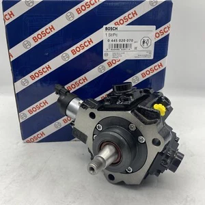 4941173 Fuel Injection Pump 0445020070 For BOSCH Komatsu CUMMINS 6271-71-1110 - Picture 1 of 14
