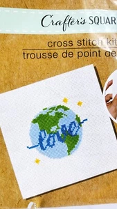 Neu Crafter's Square Kreuzstich Kit "Love the Earth" Neu Holz 4" Reifen China - Bild 1 von 5