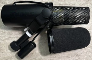 Shure SM7dB Dynamic Cardioid Vocal Microphone - Picture 1 of 11