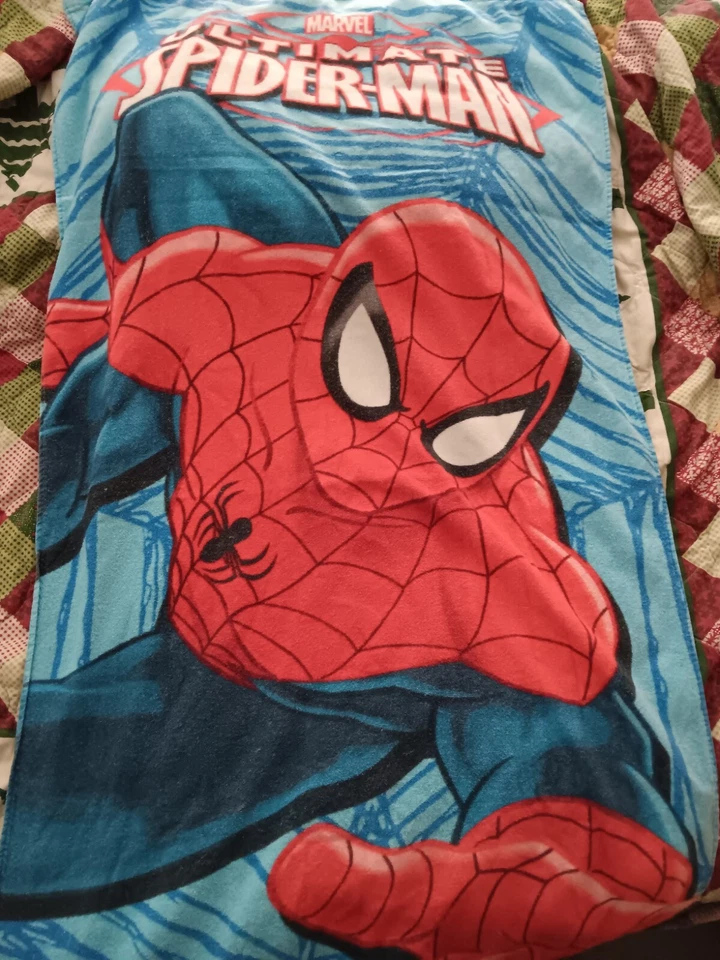 Toalla de playa o baño Marvel Ultimate Spider-Man 100 % algodón 52 x 26 Foto 1 de 4