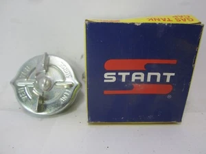 Tapa combustible gasolina Ford GM Chrysler 50-70 STANT G46 G46A - Imagen 1 de 4