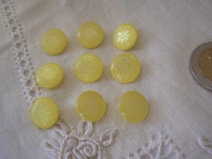 Botones Antiguos Amarillo Lote De 9 (BOUT.32) - Imagen 1 de 6