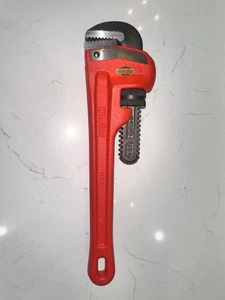 Rigid 10" Heavy Duty Adjustable Pipe wrench - Picture 1 of 4