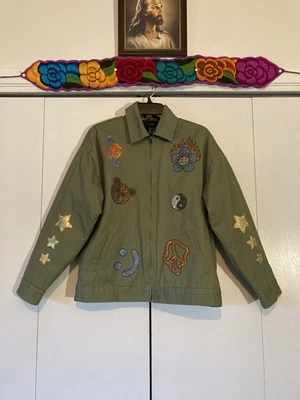 Jaqueta Forever 21 Rainbow Smiley Face Epic Exército Verde Kidcore Zíper Unissex Y2K - Imagem 1 de 4