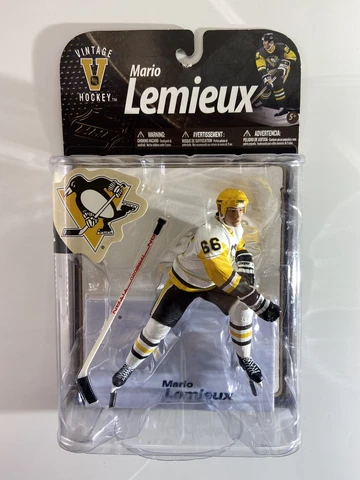 Mario Lemieux Pittsburgh Penguins Chase Home White McFarlane Vintage NHL Figure Cover