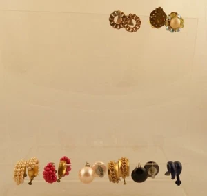 Lot of 8 Vintage Clip-On & Screw-Back Earrings Costume Jewelry Retro Crafts Art - Picture 1 of 4