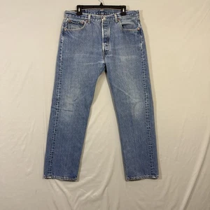 Pantalones de mezclilla vintage Levi's 501 para hombre 34x29 azul rojo lengüeta hechos en EE. UU. botón mosca años 90 Shru - Imagen 1 de 16