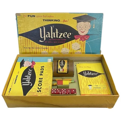 1956 Vintage Yahtzee Game Complete Bakelite Dice Box Instruction Booklet - Image 1 of 4