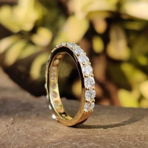 Zertifizierter Moissanit-Ehering mit Rundschliff in 14 Karat Gelbgold vergoldet - Bild 1 von 8