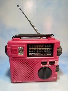 GRUNDIG FR-200 CRANK BATTERY RADIO (RED)-L L Bean Edition-PREOWNED-TESTED! - Picture 1 of 7