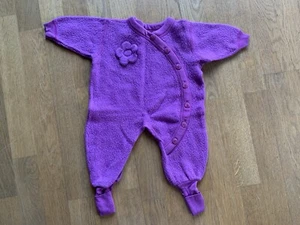 Joha Baby Anzug 100% Merinowolle/ Schurwolle lila Größe 56/62 Mädchen mit Mütze - Bild 1 von 7