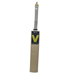 Vertical Cricket Bat Wall Holder - Picture 1 of 7