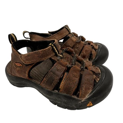 Sandalias de cuero marrón Keen Newport para niños talla 9 Foto 1 de 4