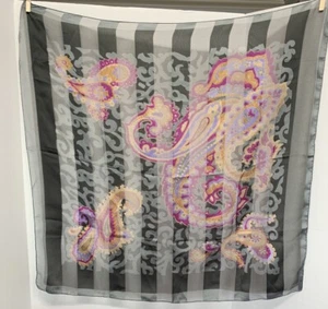 Vintage Pink Scarf 1960s beautiful design one of a kind Classic Look - Picture 1 of 4